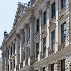 Hotel Rosewood